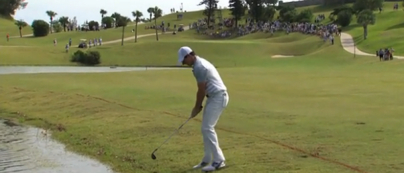 Rory McIlroy playing left handed at the PGA Grand Slam of Golf